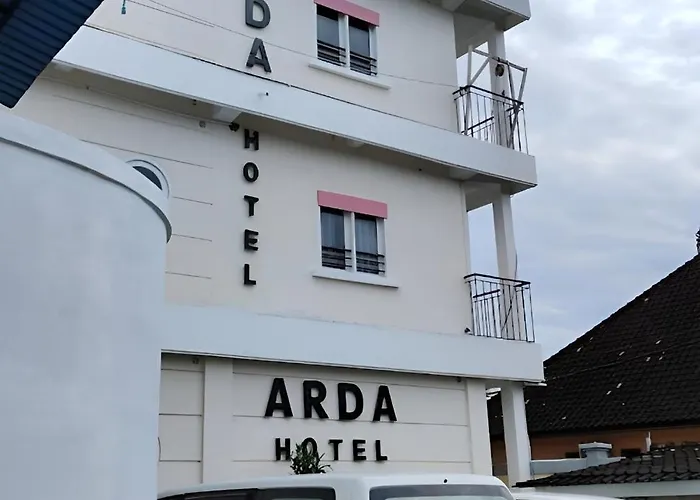 ホテル Arda Bali ネガラ